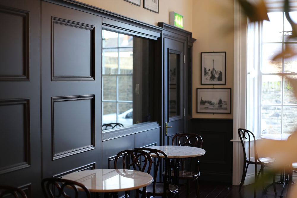 number 8 the townhouse