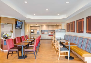 towneplace suites by marriott cleveland solon
