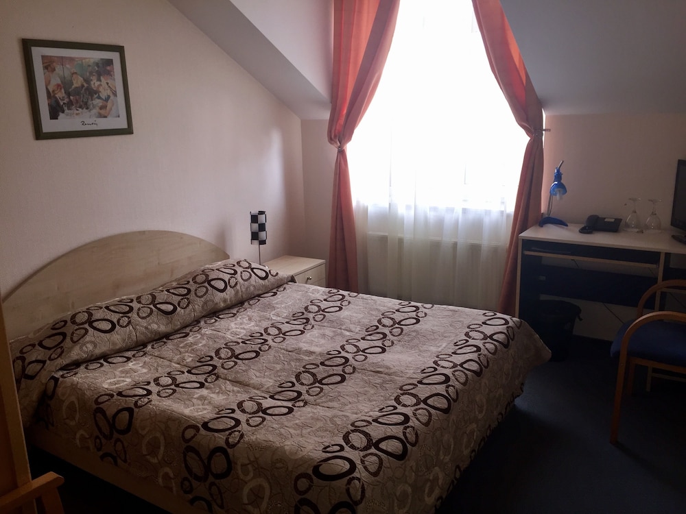 amicus hotel