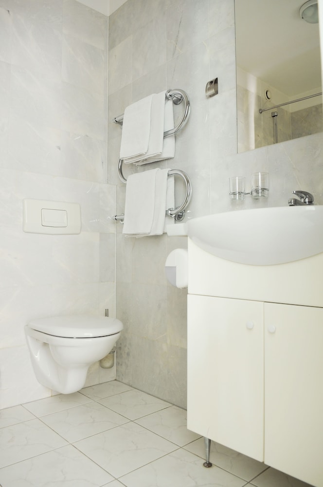 amicus hotel