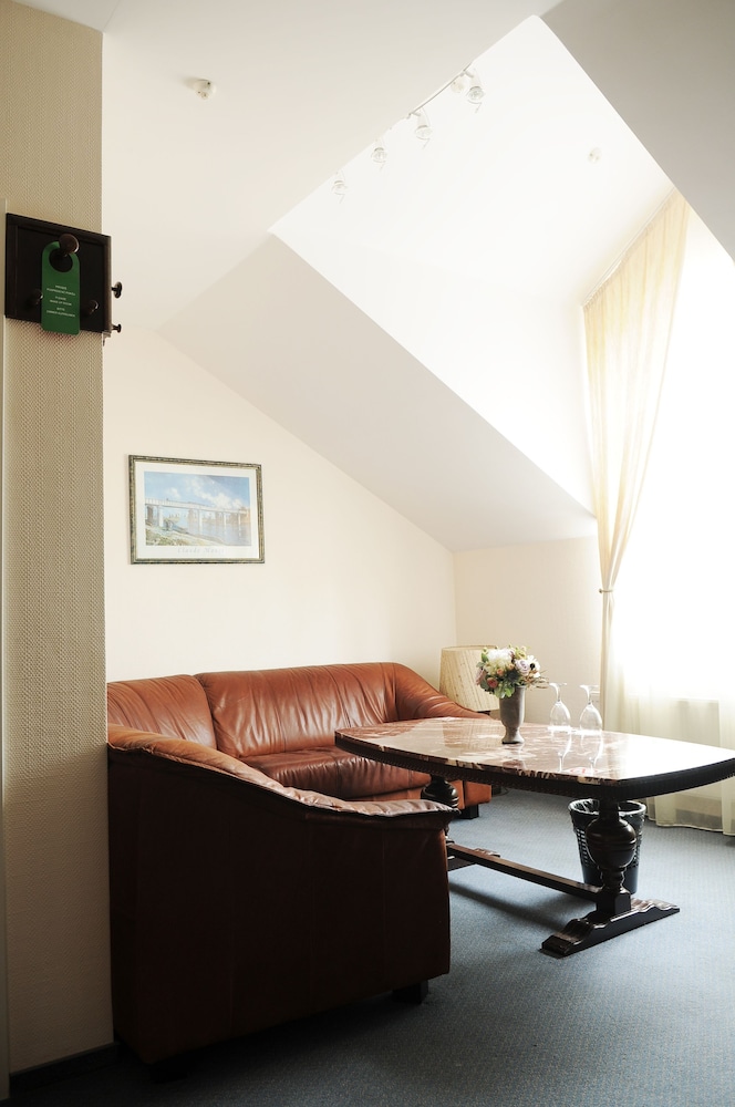 amicus hotel