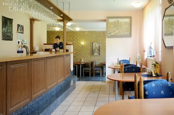 amicus hotel