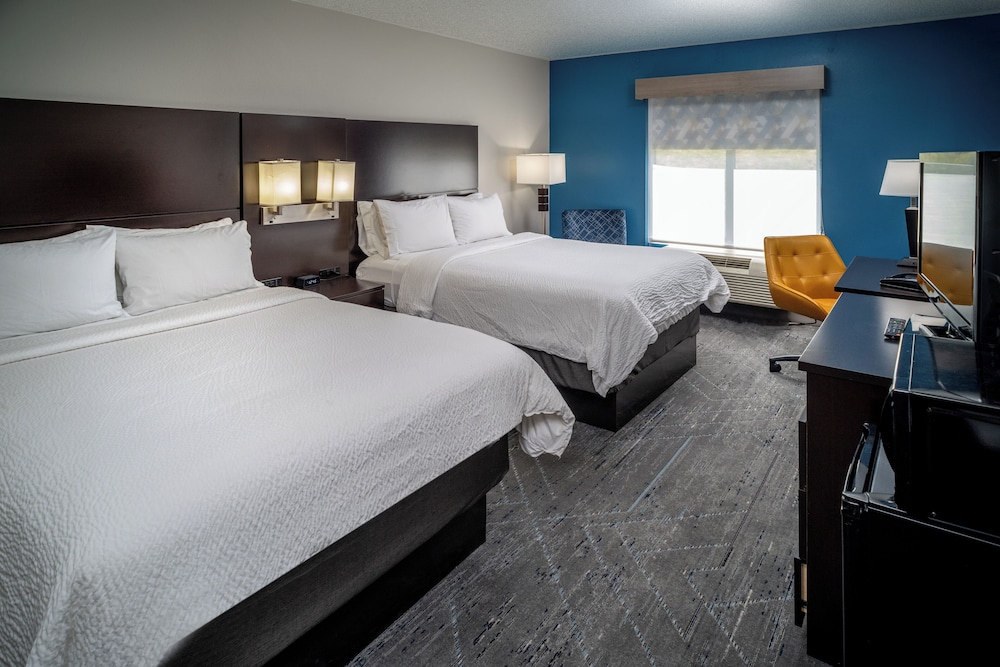 holiday inn express hotel and suites cross lanes by ihg