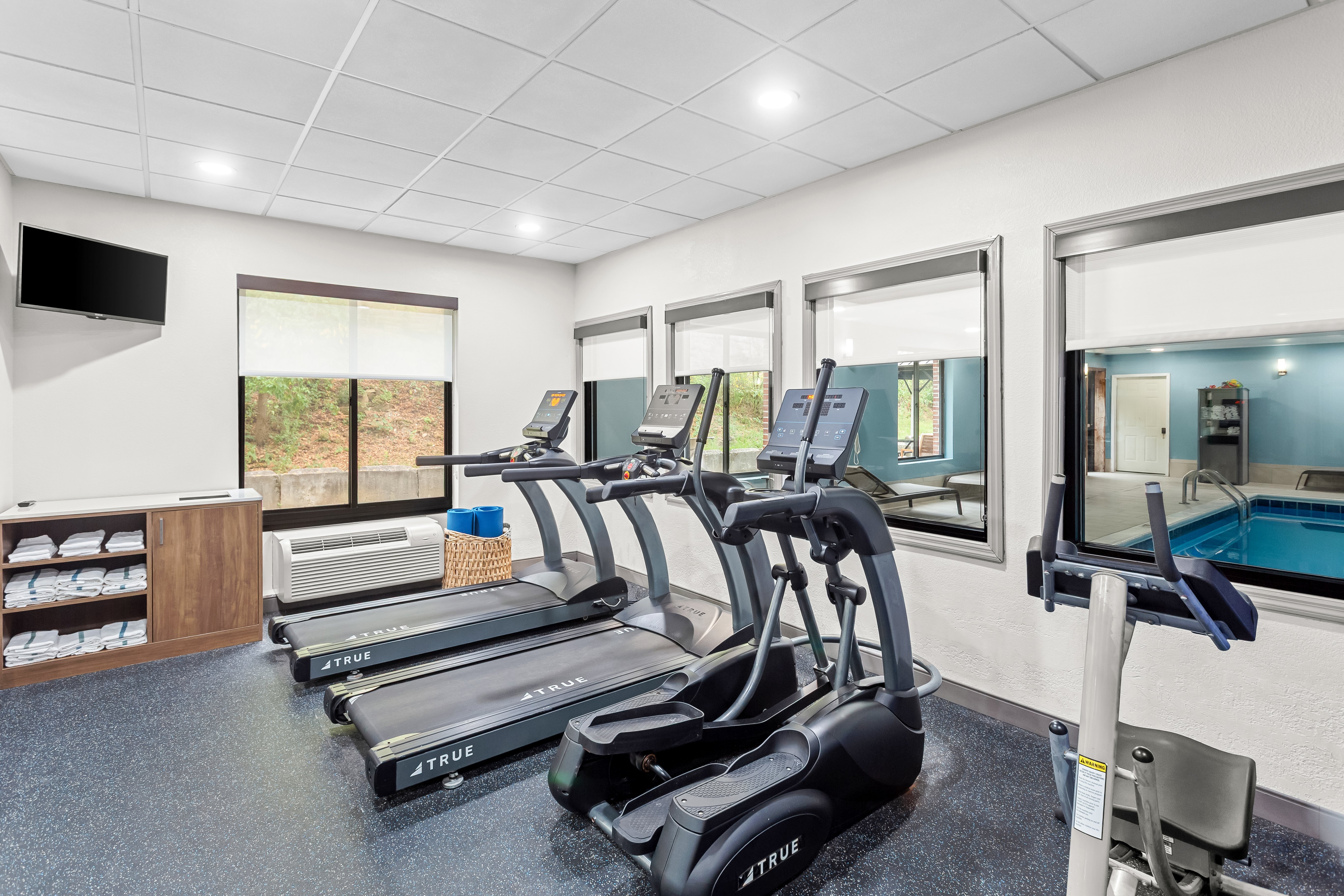 holiday inn express hotel and suites cross lanes by ihg