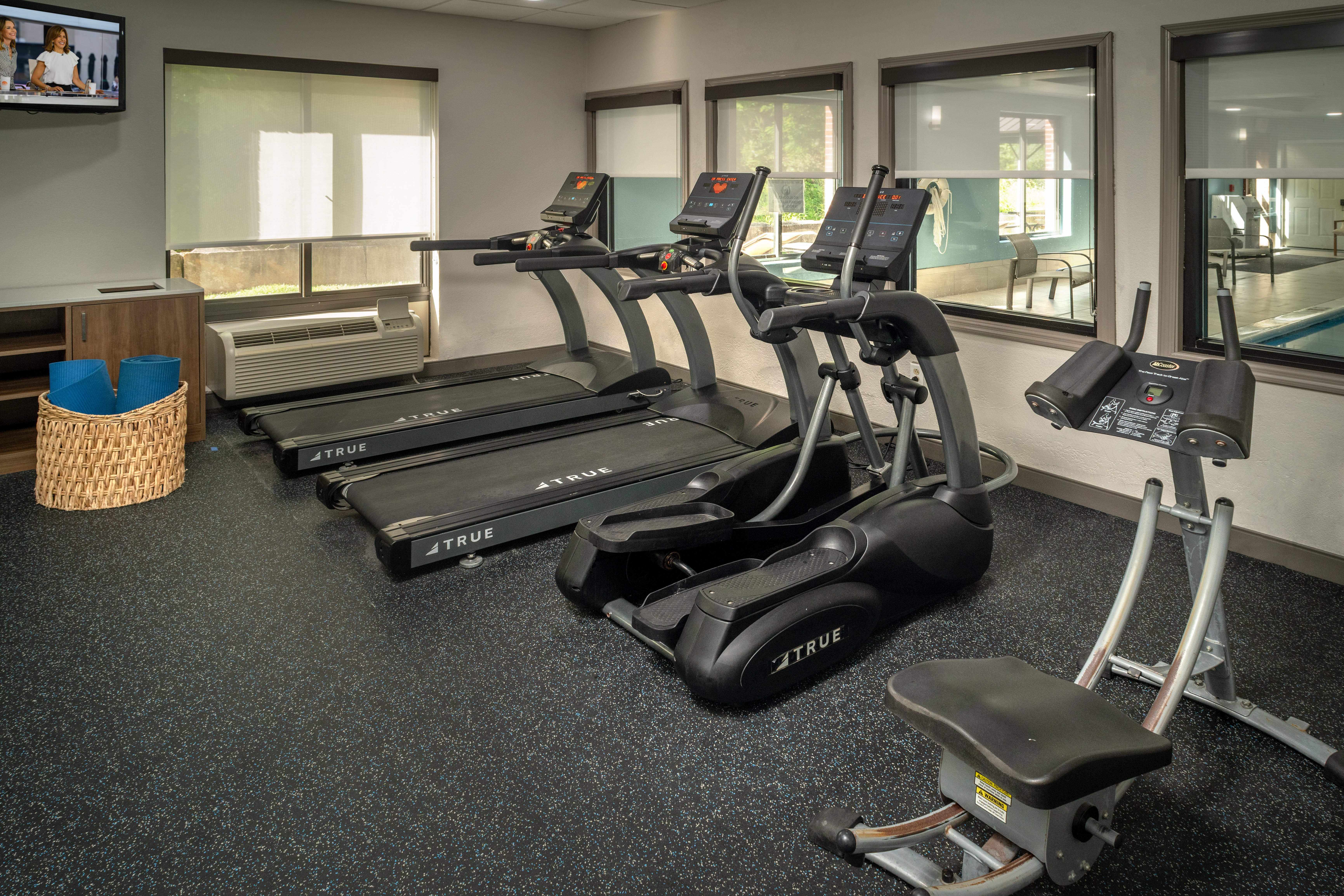 holiday inn express hotel and suites cross lanes by ihg