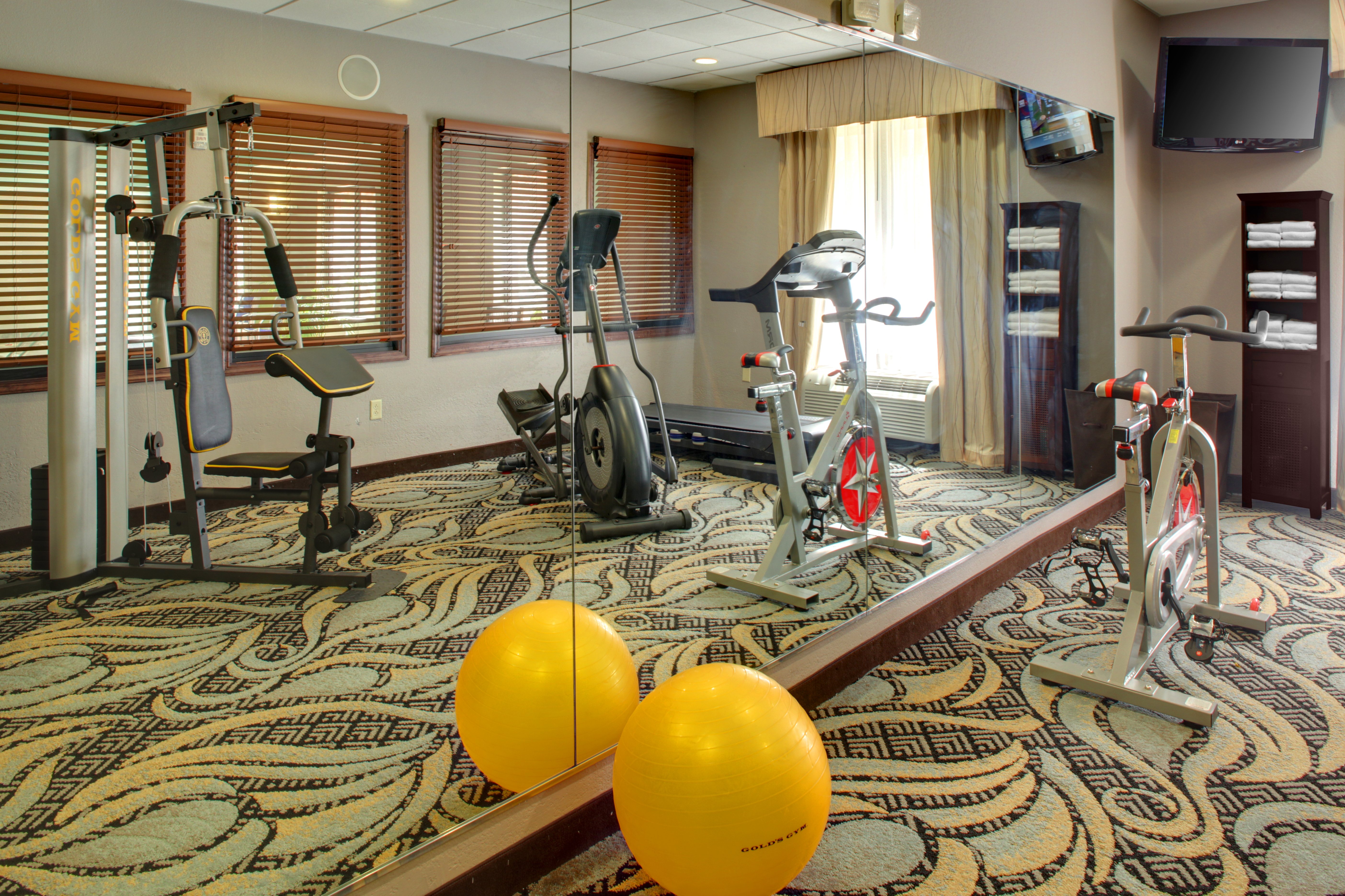 holiday inn express hotel and suites cross lanes by ihg