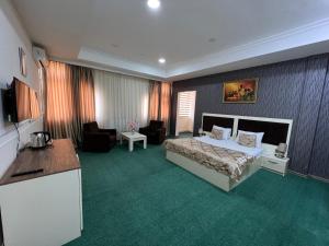 khaghani center hotel