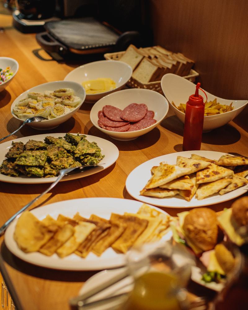 khaghani center hotel