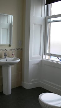 the home arms guesthouse