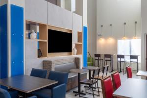 holiday inn express crystal river by ihg