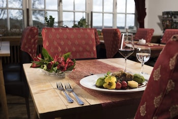 burghaus and villa kronenburg