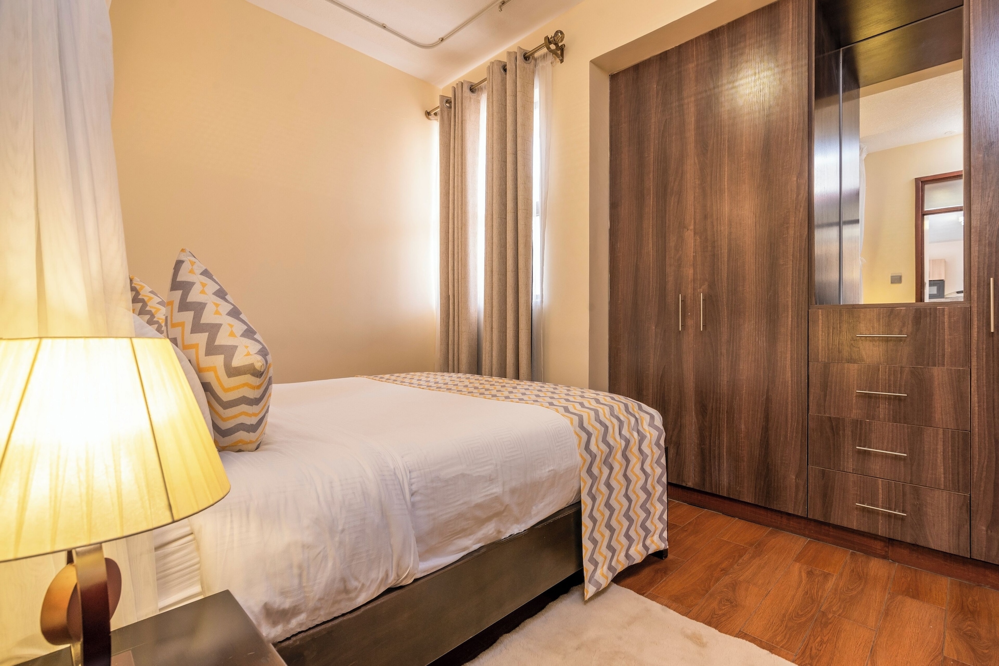 highlands suites apartment hotel