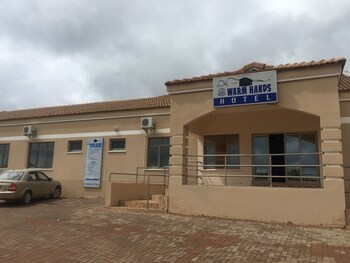 Warm Hands Hotel,Ngwaketse North>>Kanye,3.5 star