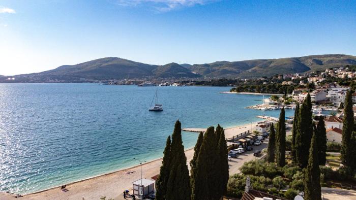 villa okruk 10 meters away from the beach