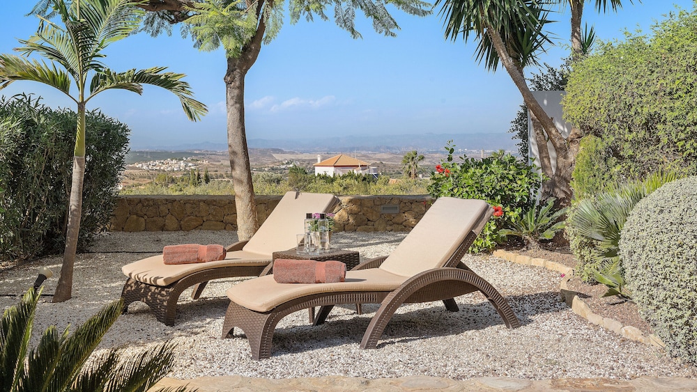 boutique hotel cortijo el sarmiento