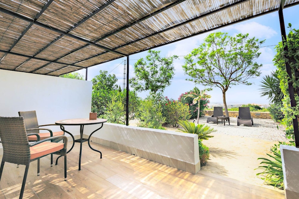 boutique hotel cortijo el sarmiento