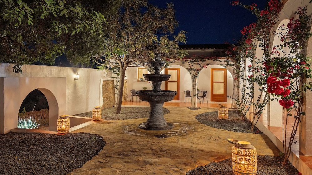 boutique hotel cortijo el sarmiento