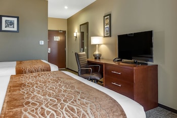 comfort inn and suites boise airport