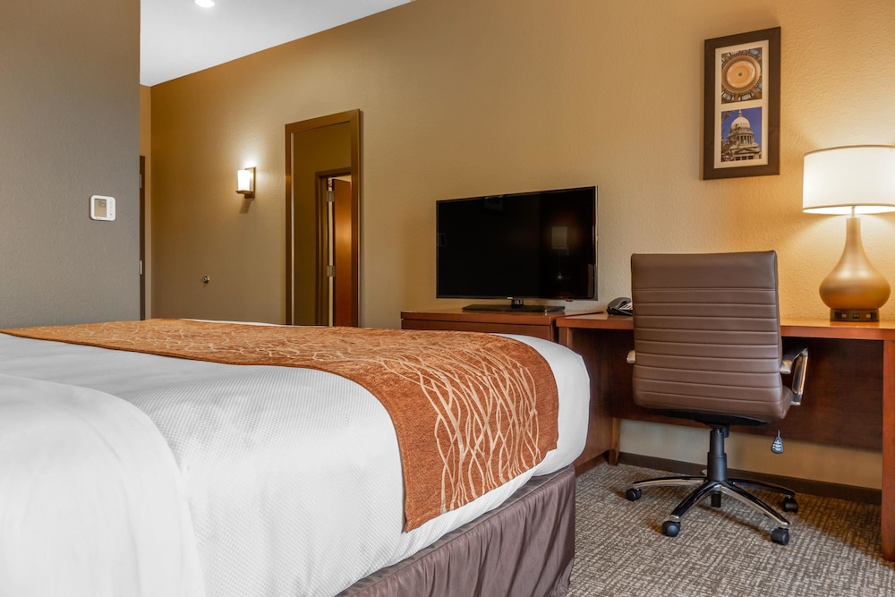 comfort inn and suites boise airport