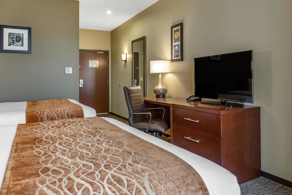 comfort inn and suites boise airport