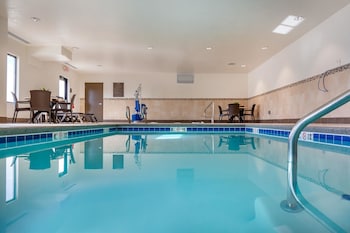 comfort inn and suites boise airport