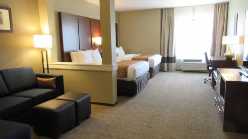 comfort inn and suites boise airport