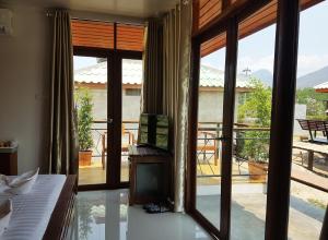 slow life sabaidee pai bed and breakfast