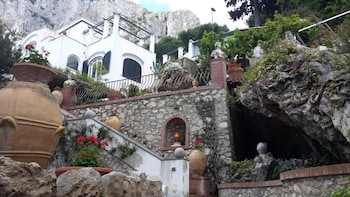 capri