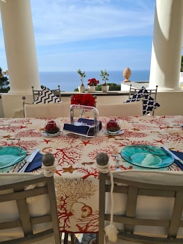 capri