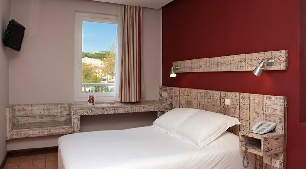 the originals boutique hotel cassitel cassis port