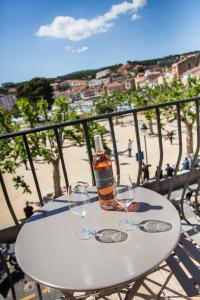 the originals boutique hotel cassitel cassis port