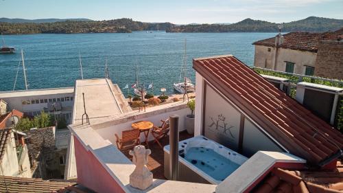 heritage hotel king kresimir