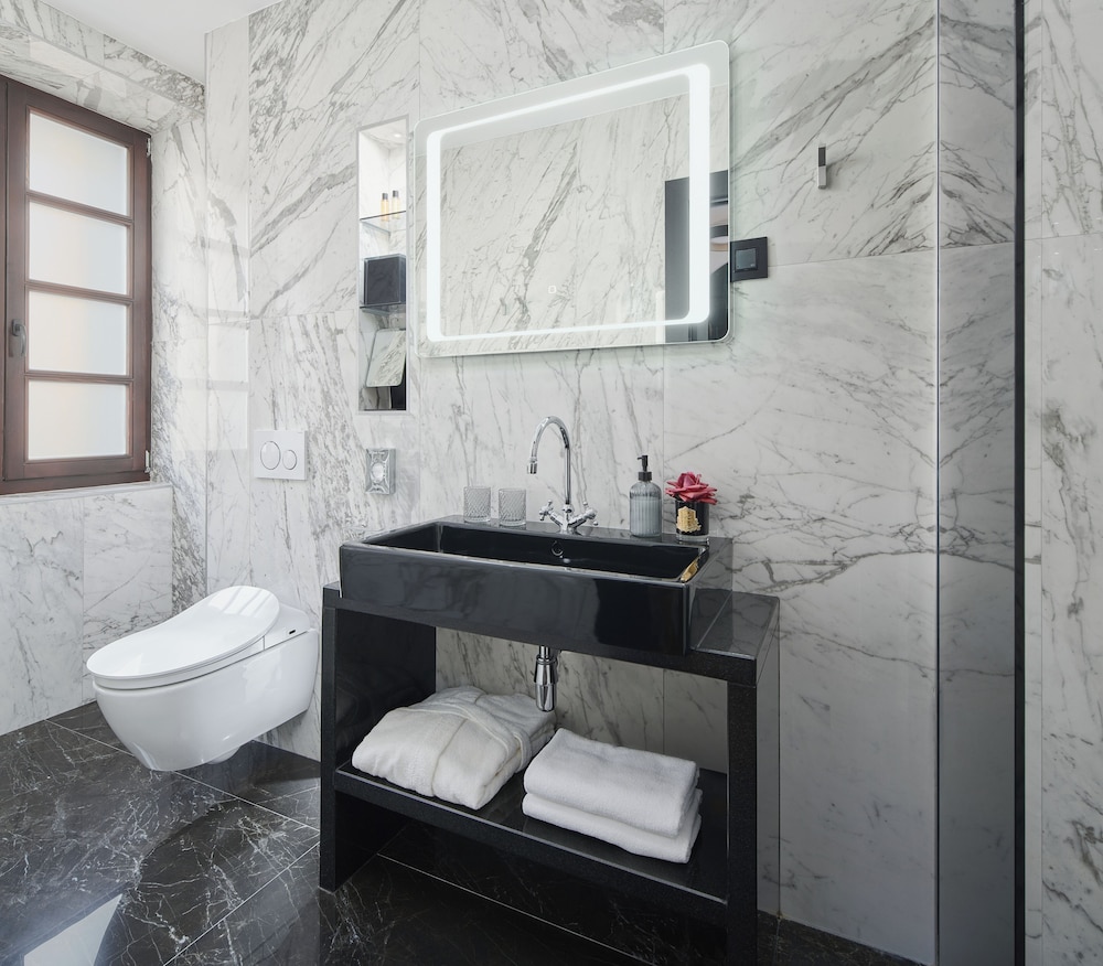 heritage hotel king kresimir