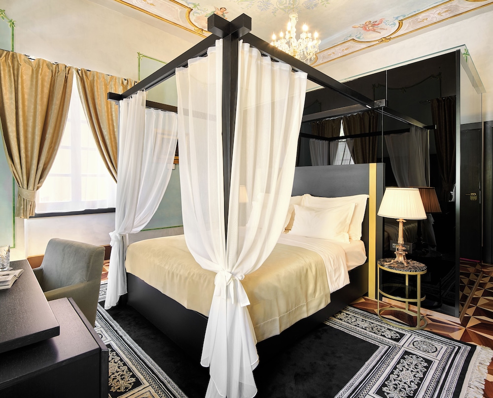 heritage hotel king kresimir