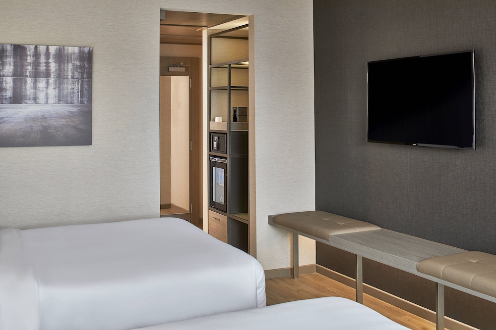 ac hotel by marriott cleveland beachwood