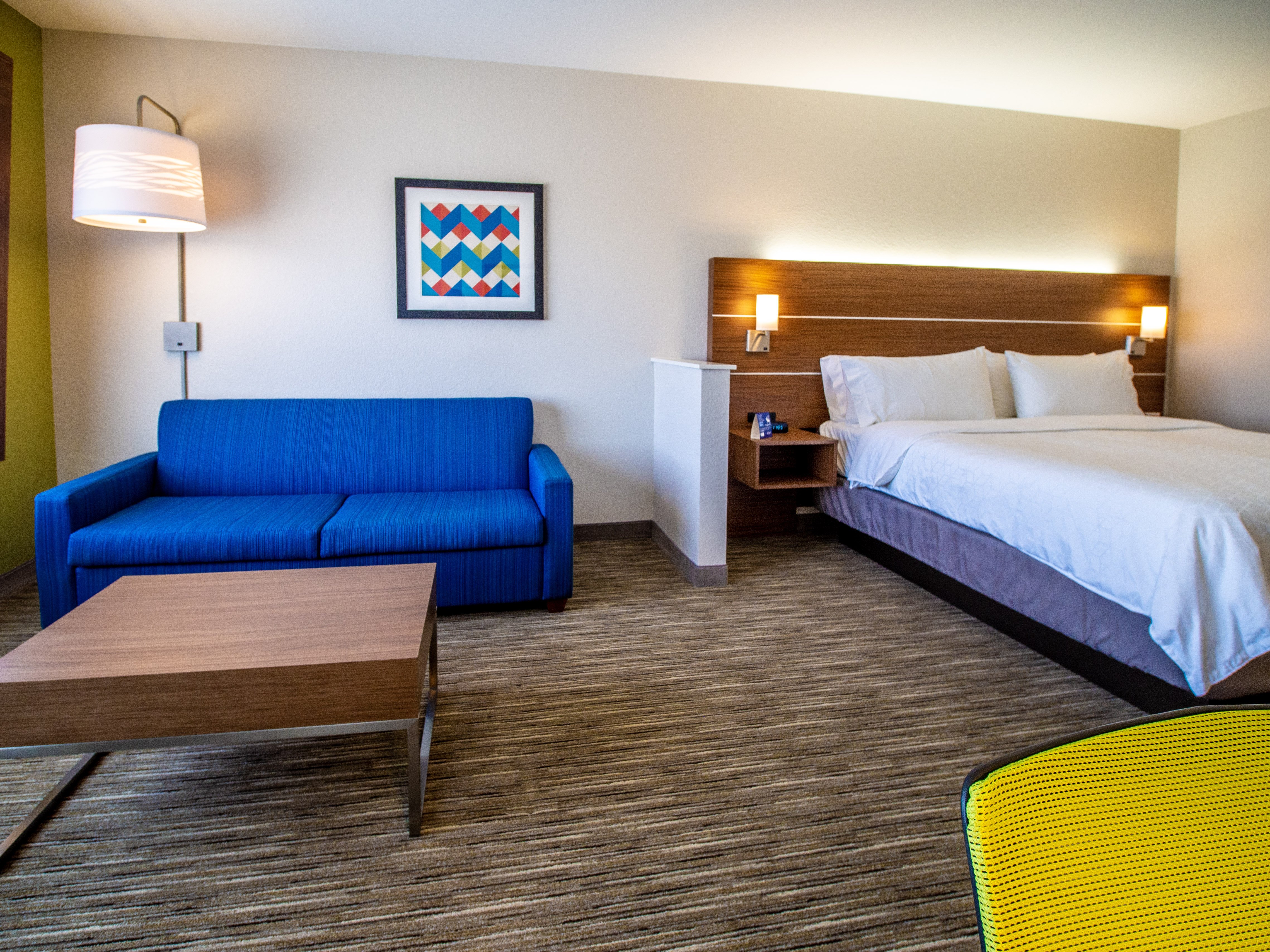 holiday inn express and suites oklahoma city airport