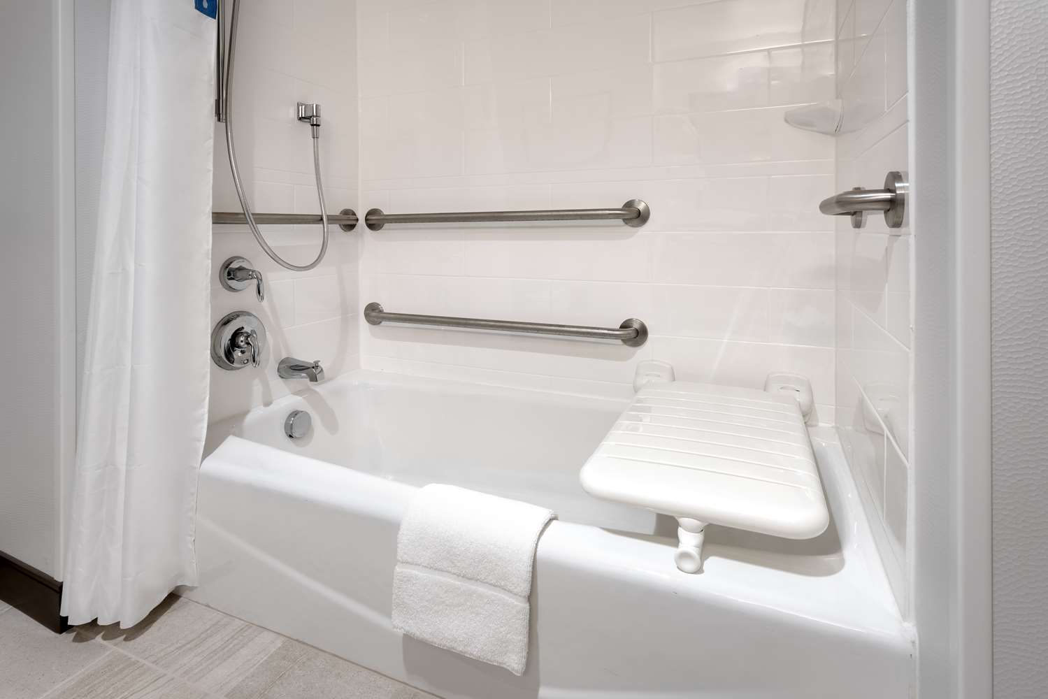 hampton inn and suites rexburg