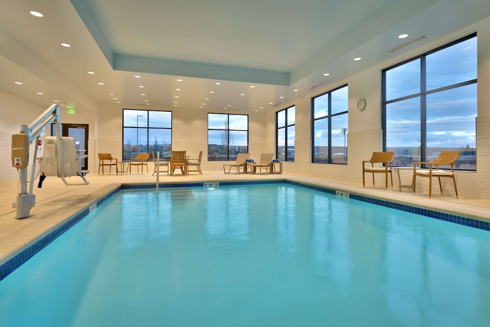 hampton inn and suites rexburg