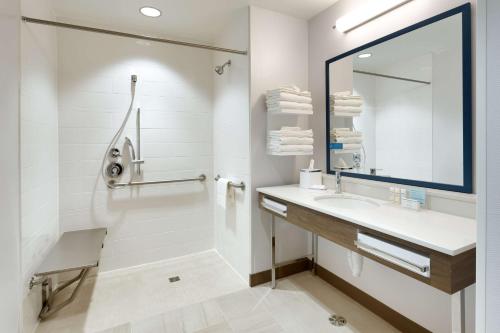hampton inn and suites rexburg