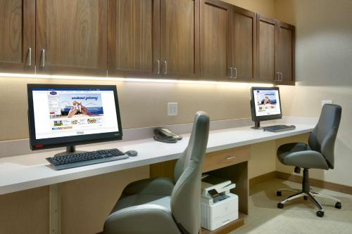 hampton inn and suites rexburg