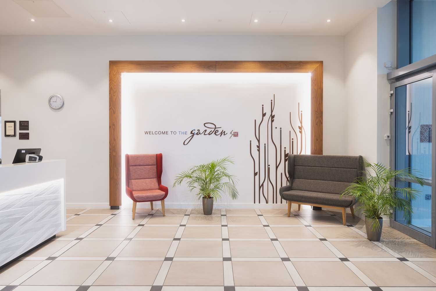 hilton garden inn birmingham airport