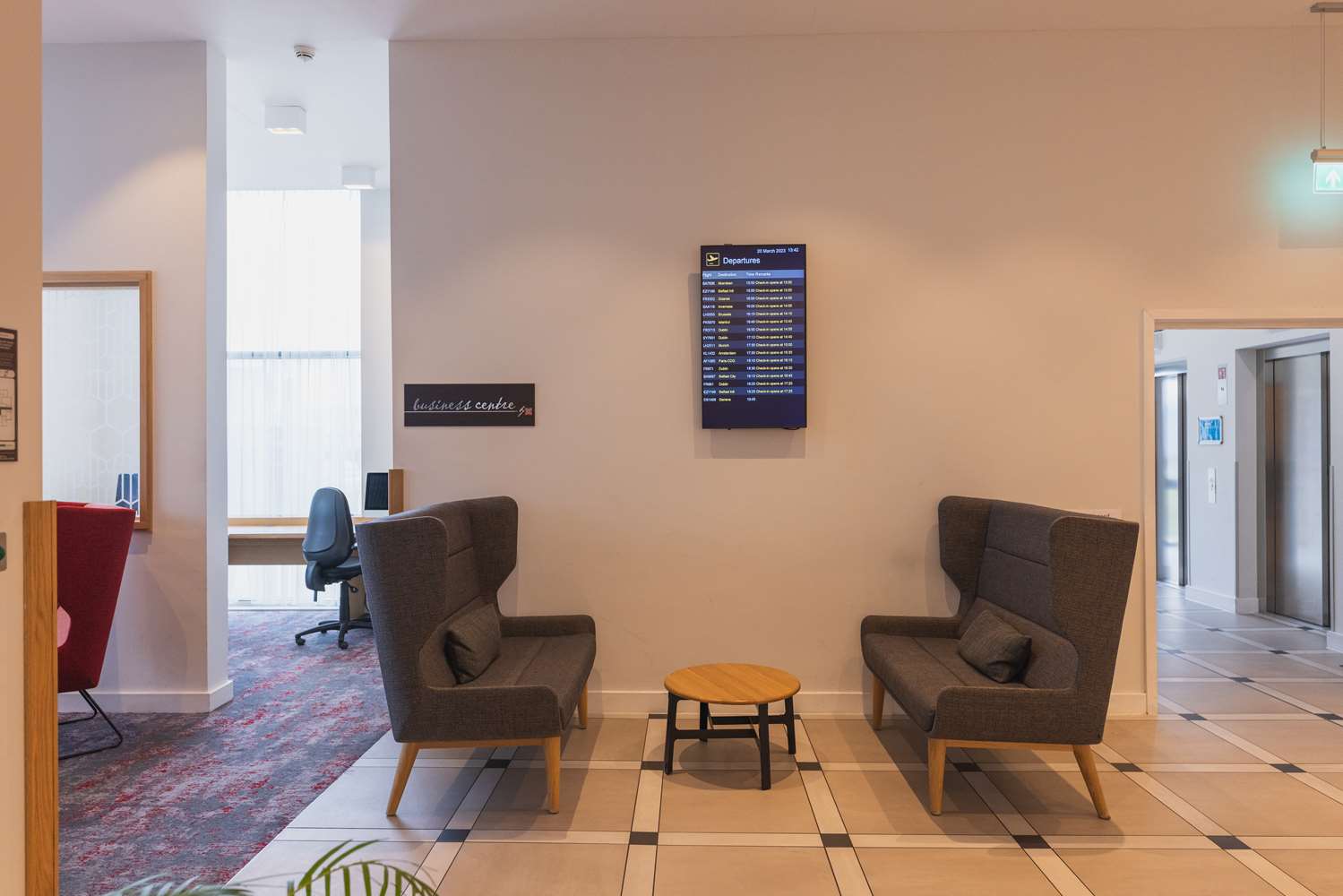hilton garden inn birmingham airport
