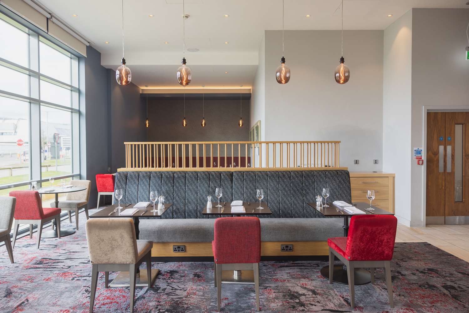 hilton garden inn birmingham airport