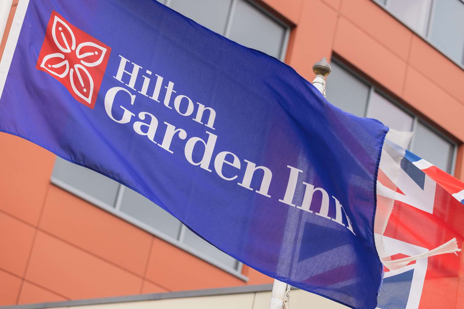 hilton garden inn birmingham airport