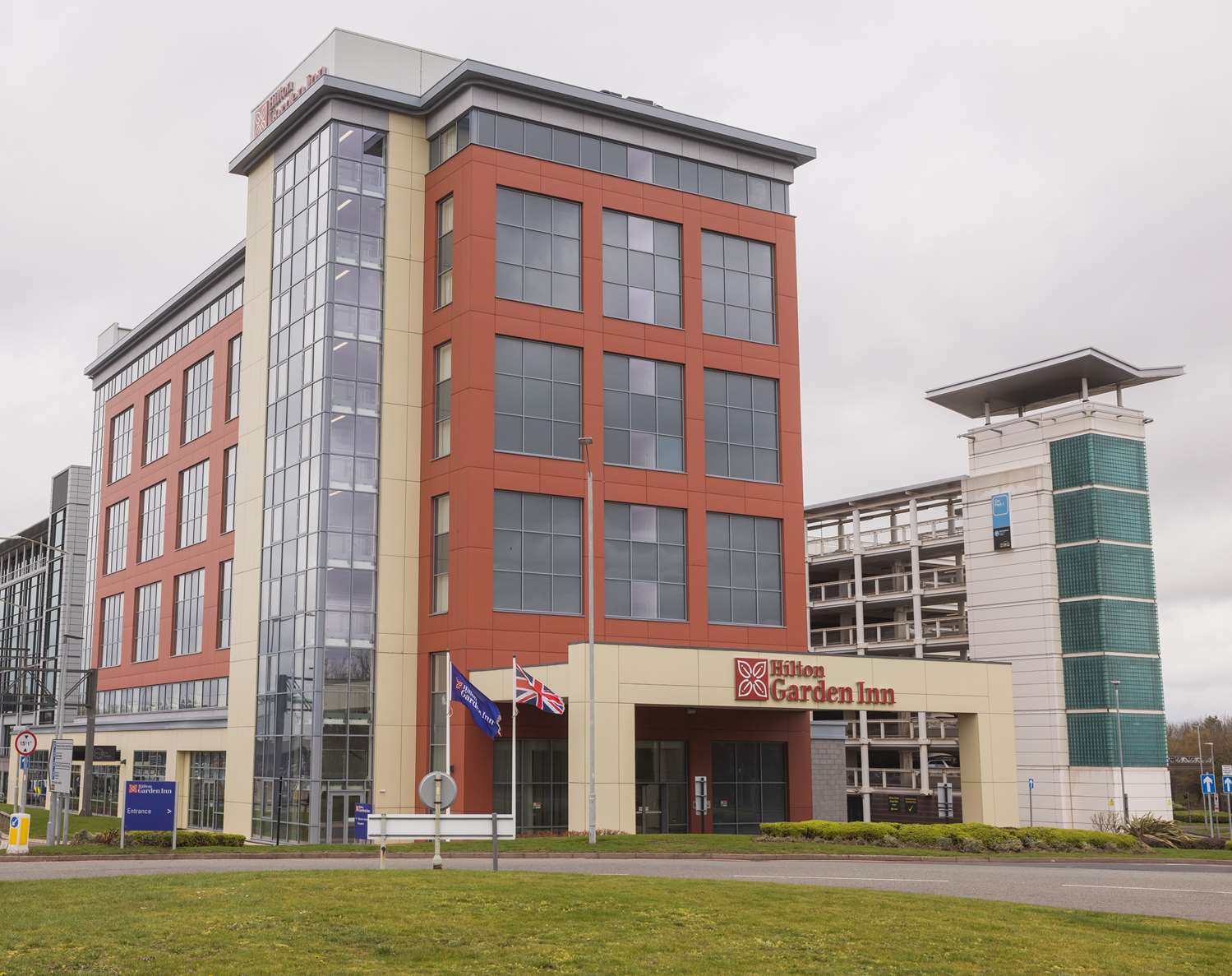 hilton garden inn birmingham airport