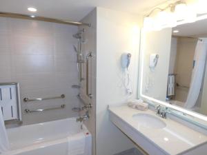 days inn and suites by wyndham kearney