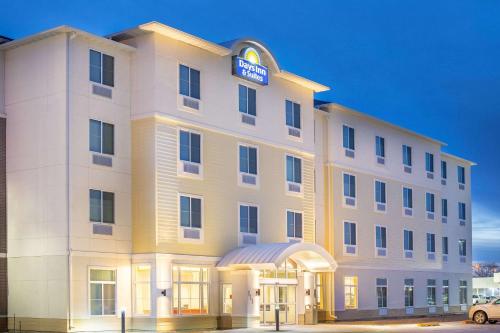 days inn and suites by wyndham kearney