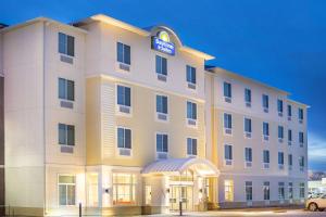 days inn and suites by wyndham kearney