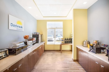 days inn and suites by wyndham kearney