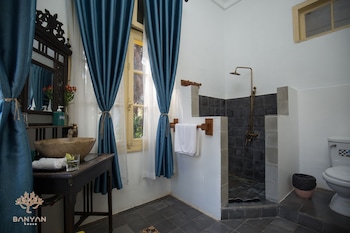 banyan boutique by 5h